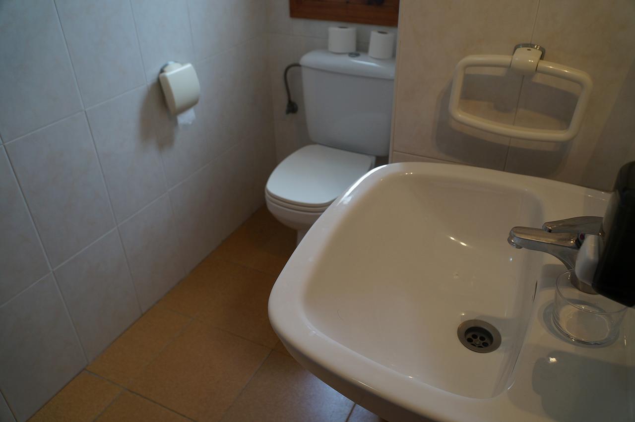 Hostal Camino Real Calzadilla de la Cueza ภายนอก รูปภาพ