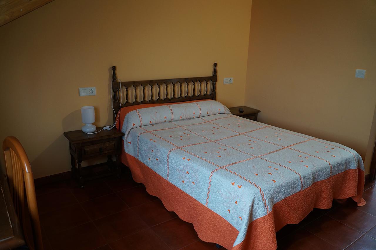 Hostal Camino Real Calzadilla de la Cueza ภายนอก รูปภาพ